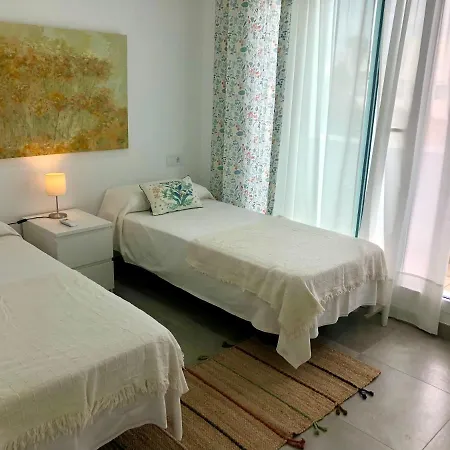 Holiday home Gatu Premium Conil Sunset House Con Piscina, 3 Dormit, 3 Banos, Jardin Privado , Wifi Y Parking, Preferente Mayores De 25 Anos Y Familias *