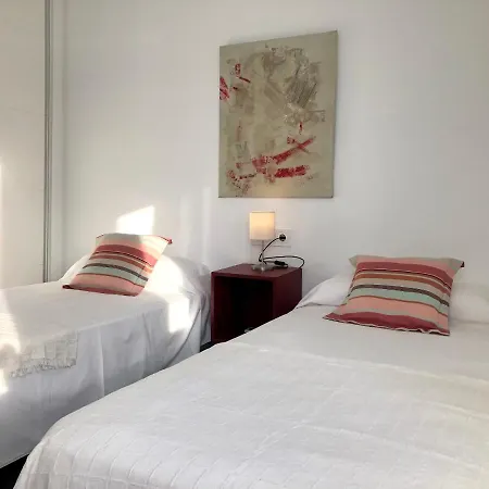 Holiday home Gatu Premium Conil Sunset House Con Piscina, 3 Dormit, 3 Banos, Jardin Privado , Wifi Y Parking, Preferente Mayores De 25 Anos Y Familias *
