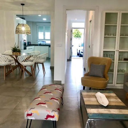 Holiday home Gatu Premium Conil Sunset House Con Piscina, 3 Dormit, 3 Banos, Jardin Privado , Wifi Y Parking, Preferente Mayores De 25 Anos Y Familias Conil De La Frontera